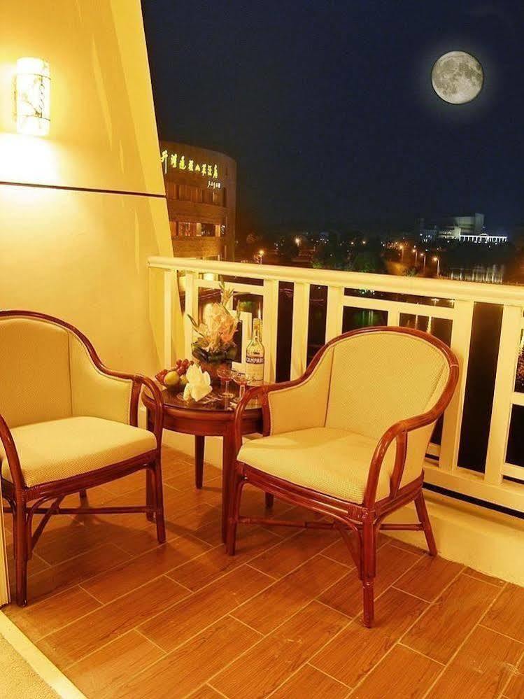 Dolton Resort Tongshenghu Чанша Екстериор снимка