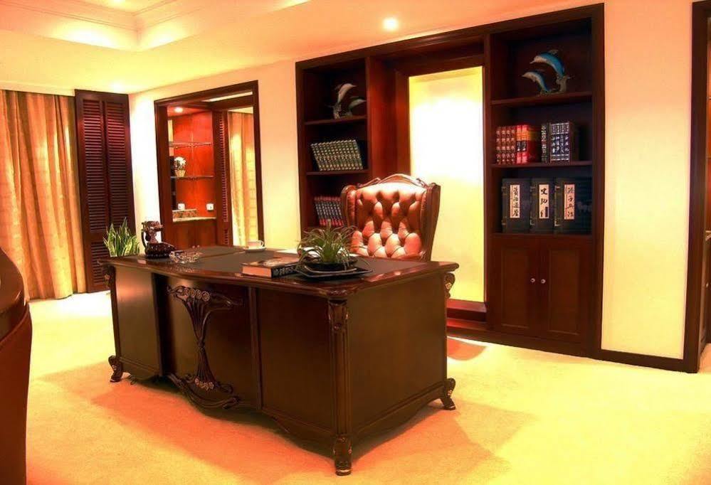 Dolton Resort Tongshenghu Чанша Екстериор снимка