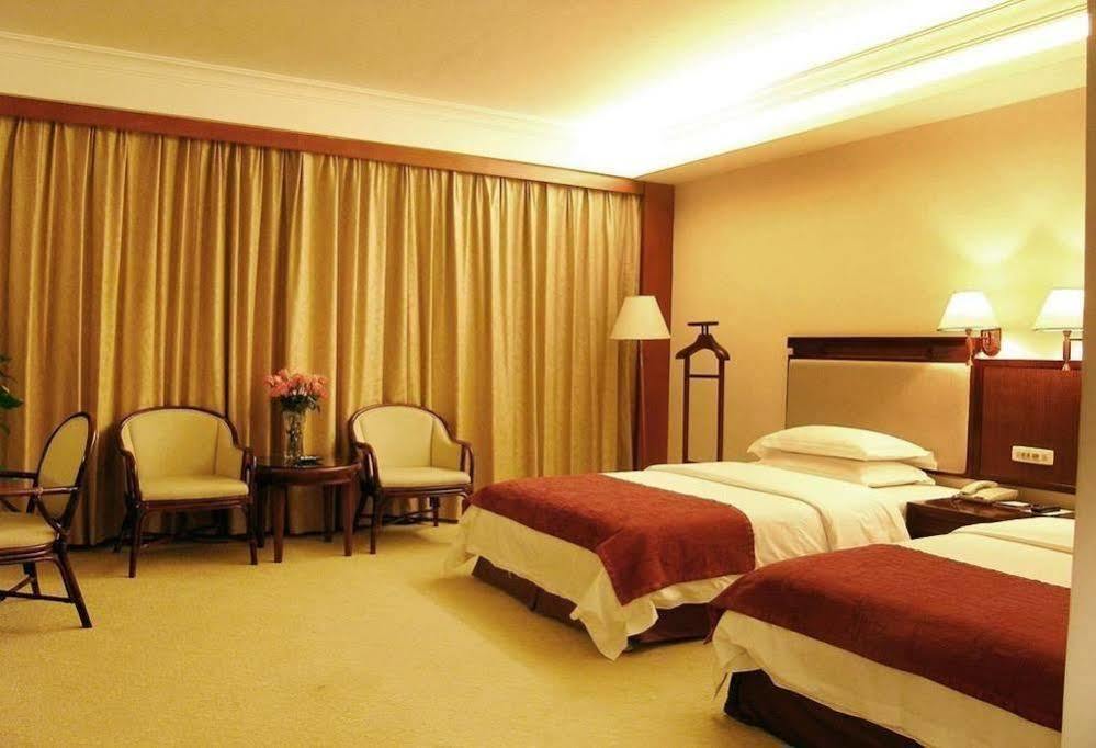 Dolton Resort Tongshenghu Чанша Екстериор снимка
