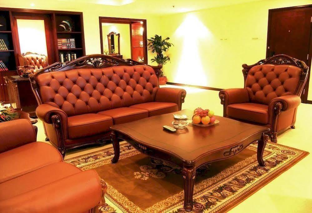 Dolton Resort Tongshenghu Чанша Екстериор снимка