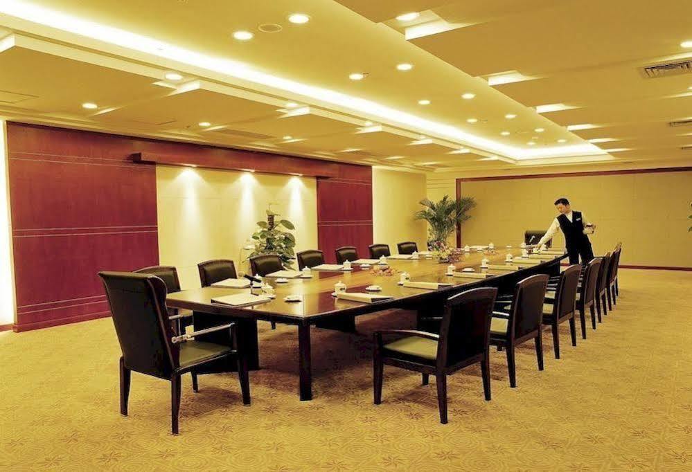 Dolton Resort Tongshenghu Чанша Екстериор снимка